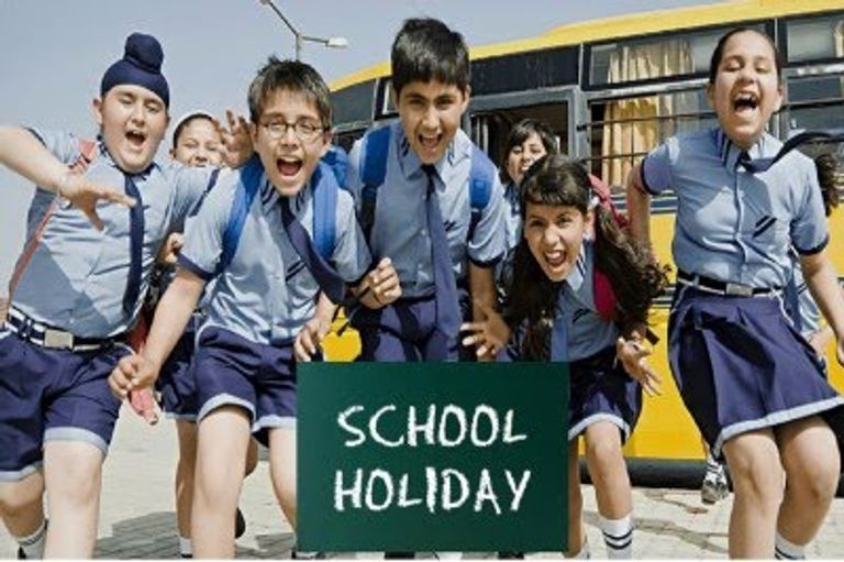 SCHOOL HOLIDAY. भीषण गर्मी को देखते हुए बच्चों को सरकार ने दी बड़ी राहत: 25 अप्रैल से गर्मी की छुट्टियों का ऐलान
