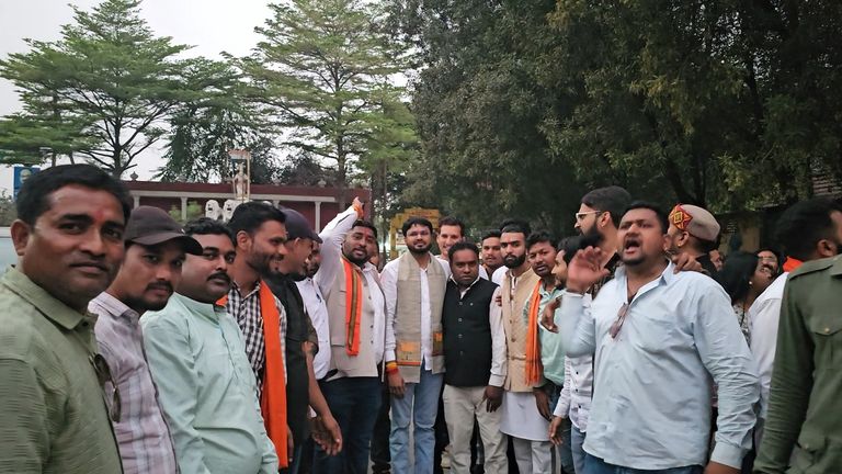 रायपुर/खैरागढ़. इंडिया एआई समिट विवाद पर भाजयुमो का प्रदर्शन, राजीव भवन का घेराव: आयश सिंह के नेतृत्व में केसीजी से युवाओं की दमदार मौजूदगी