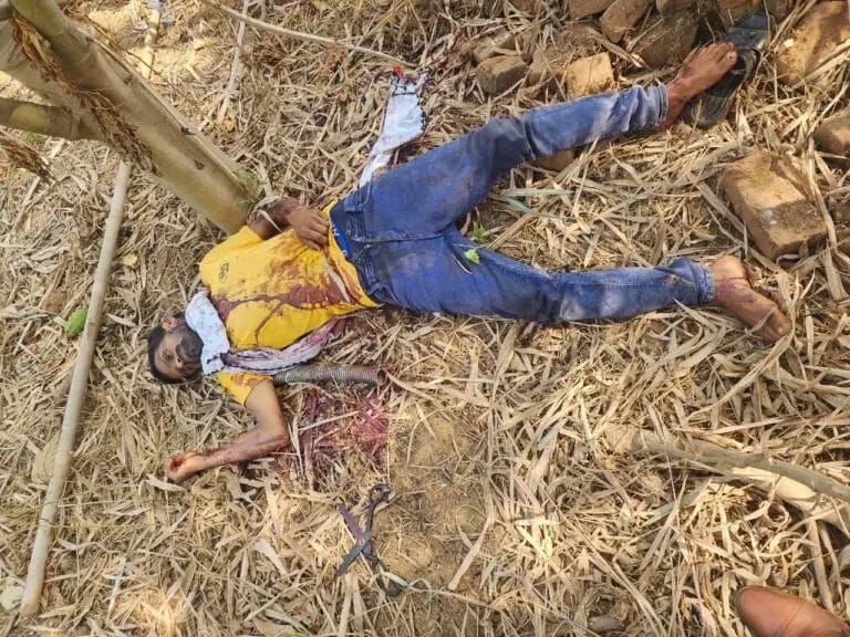 अज्ञात लोगों ने धार-दार कैंची से गले में वार कर 33 वर्षीय युवक को उतारा मौत के घाट, पुलिस जांच में जुटी