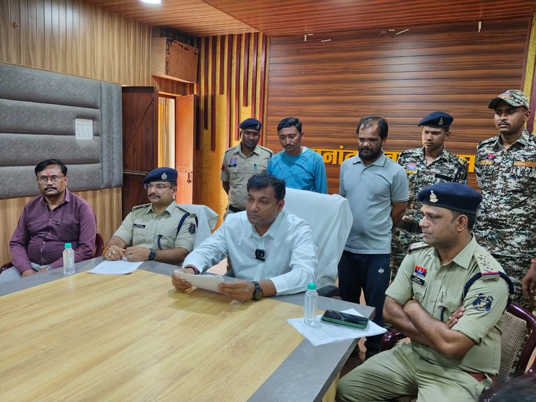 ए.एन.टी.एफ. की बड़ी कार्रवाई: 243.54 किलोग्राम गांजा के साथ दो अंतरराज्यीय तस्कर गिरफ्तार