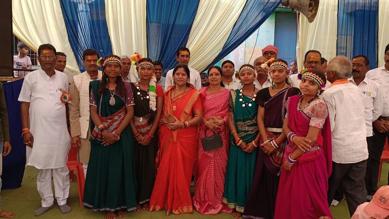 विधानसभा छेत्र में गूंजा मानस गान, विधायक यशोदा नीलांबर वर्मा ने की शिरकत