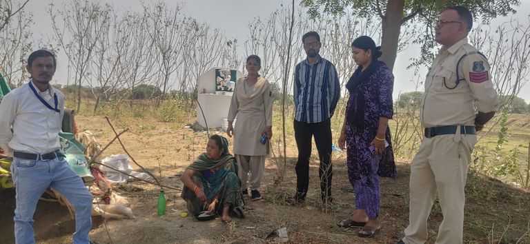 मानसिक रूप से असहाय महिला को मिला सहारा, सेंद्री भेजा गया उपचार हेतु